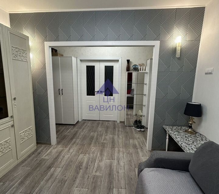 Продаётся 4-комнатная квартира, 76.1 м²