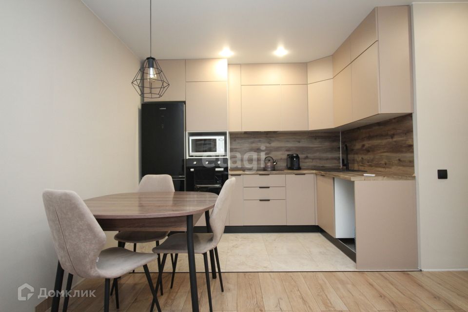 Сдаётся 2-комнатная квартира, 62 м²