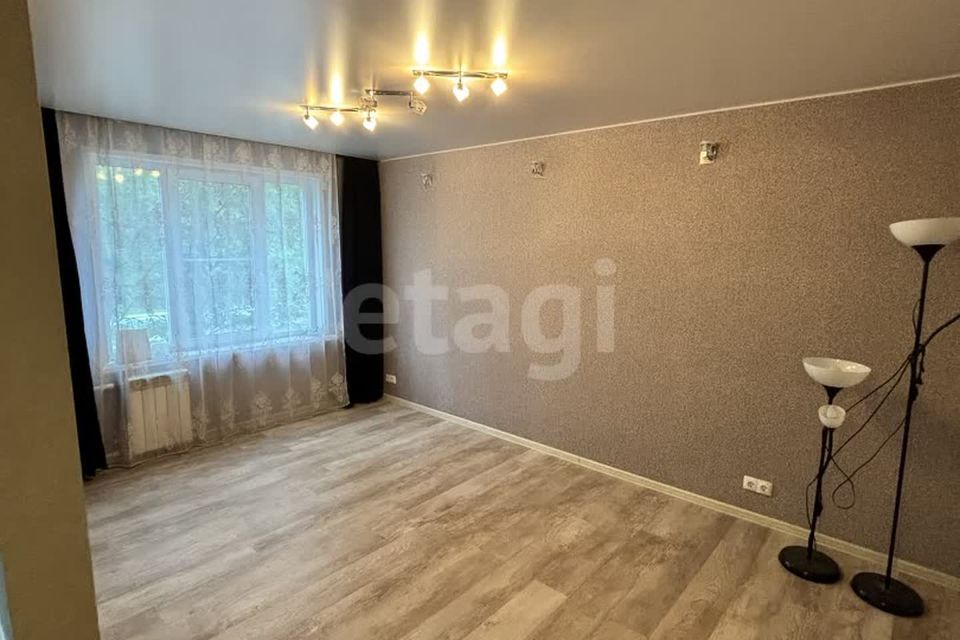 Продаётся 3-комнатная квартира, 54.6 м²