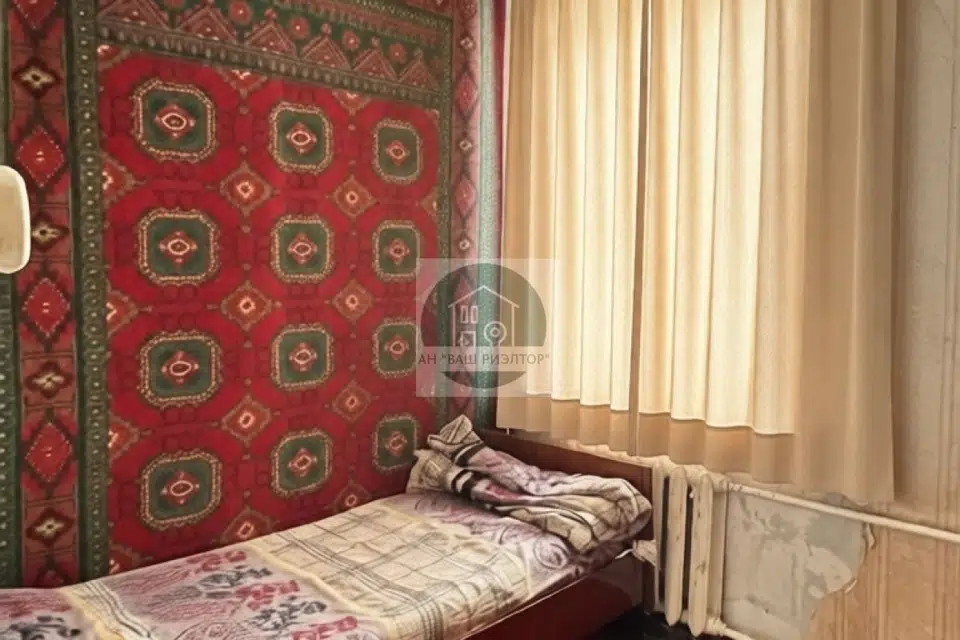 Продаётся 3-комнатная квартира, 39.2 м²