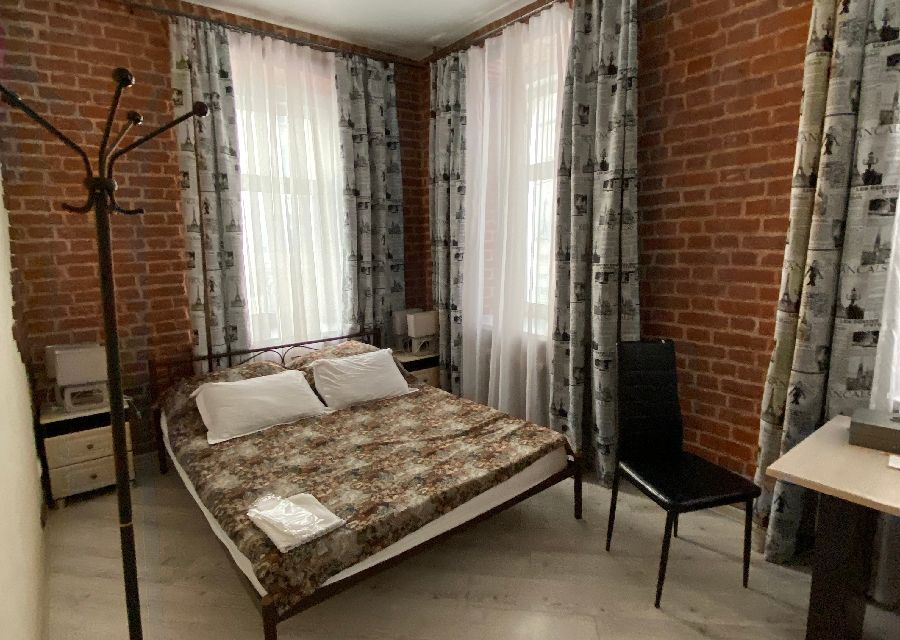 Продаётся 4-комнатная квартира, 100 м²