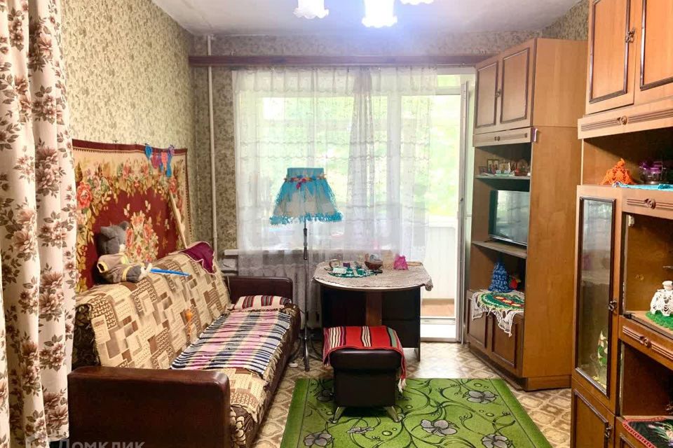 Продаётся 3-комнатная квартира, 57.3 м²