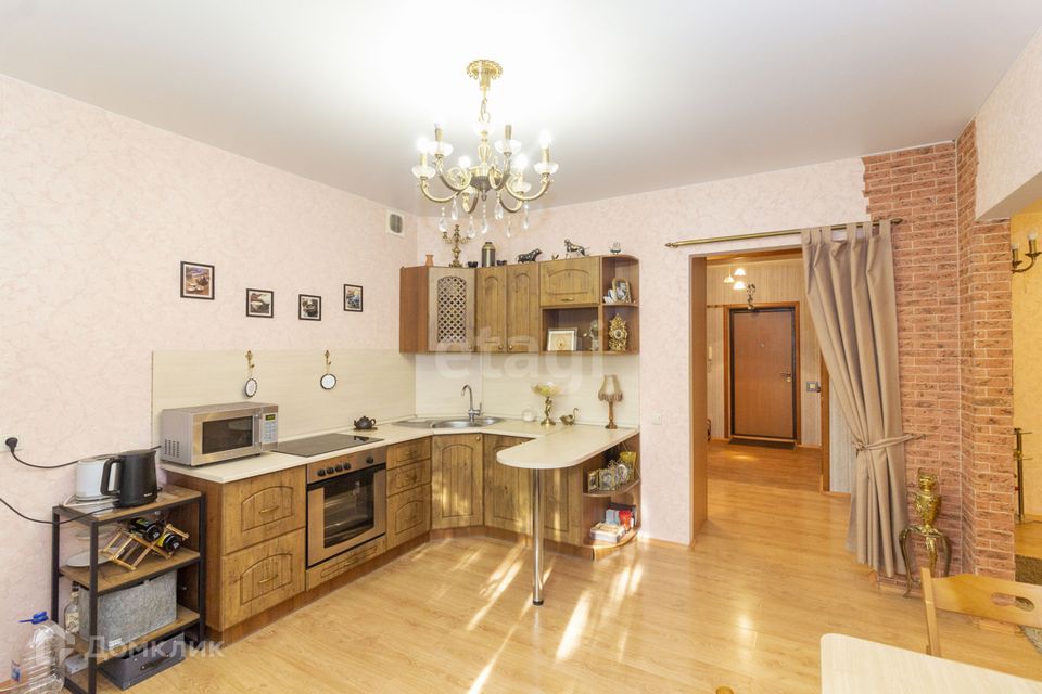 Продаётся 2-комнатная квартира, 71 м²