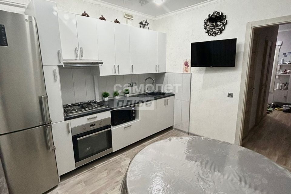 Продаётся 2-комнатная квартира, 56.6 м²