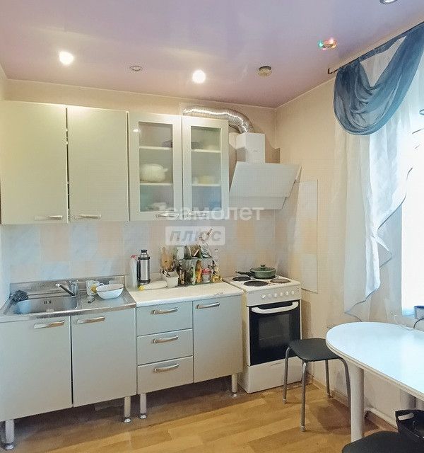 Продаётся 2-комнатная квартира, 48.3 м²