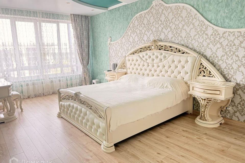Продаётся 3-комнатная квартира, 100.2 м²