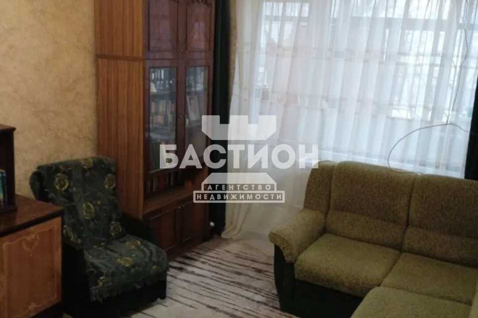 Продаётся 3-комнатная квартира, 61.9 м²