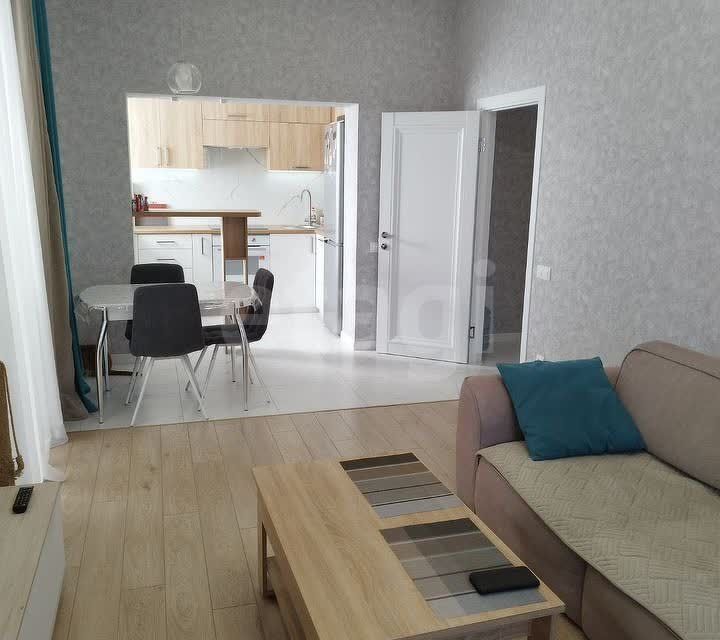 Продаётся 2-комнатная квартира, 60.5 м²