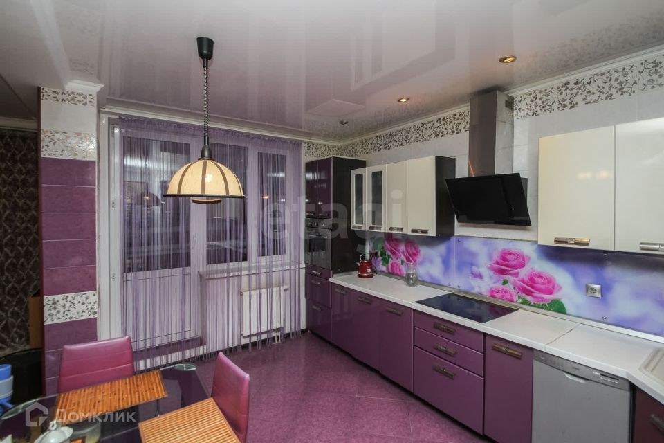 Продаётся 3-комнатная квартира, 112.4 м²