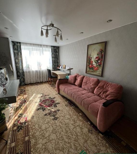 Продаётся 3-комнатная квартира, 62.3 м²