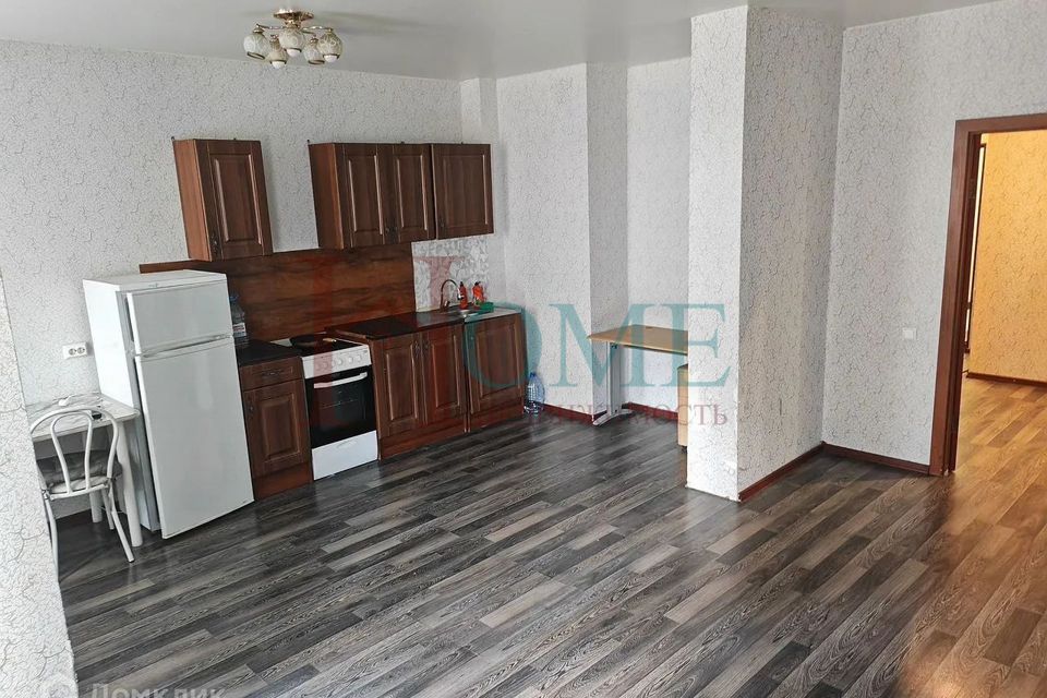 Сдаётся 2-комнатная квартира, 61 м²