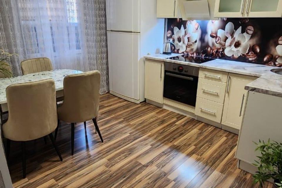 Продаётся 1-комнатная квартира, 37.3 м²