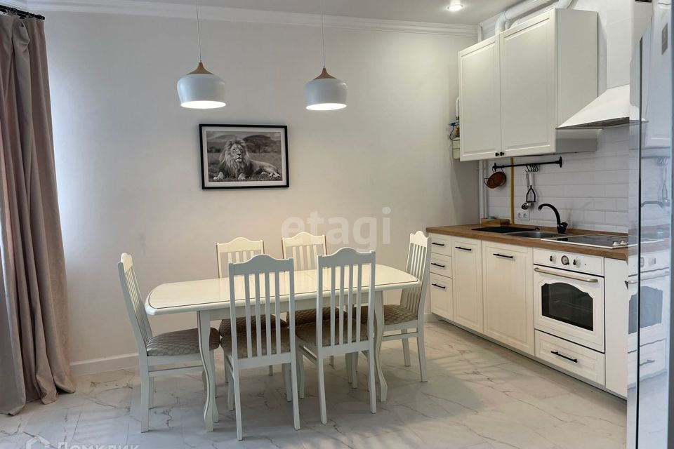 Продаётся 2-комнатная квартира, 70 м²