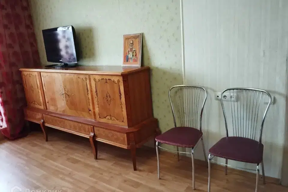 Сдаётся 2-комнатная квартира, 55 м²