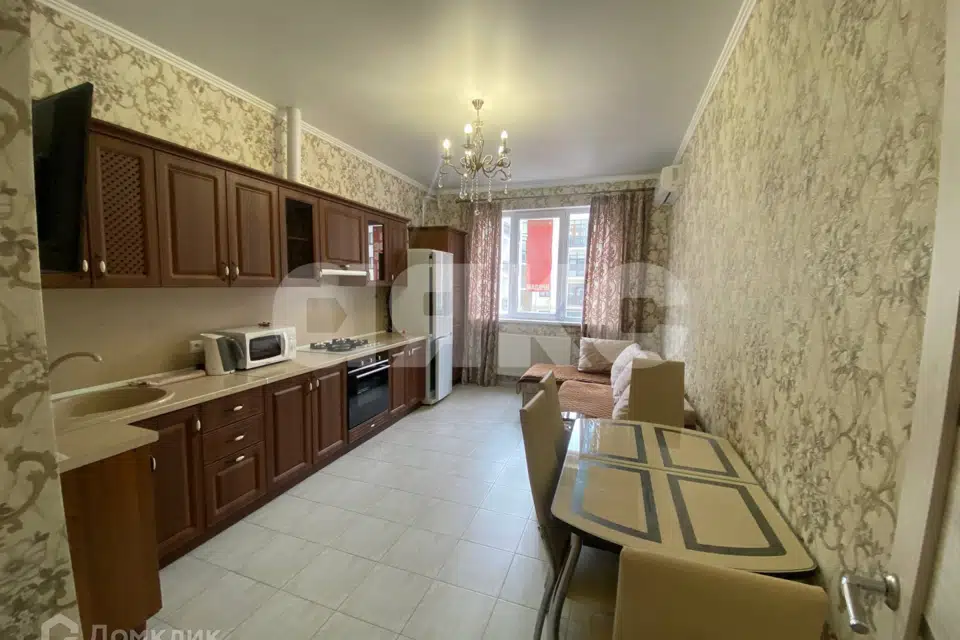Продаётся 1-комнатная квартира, 48 м²