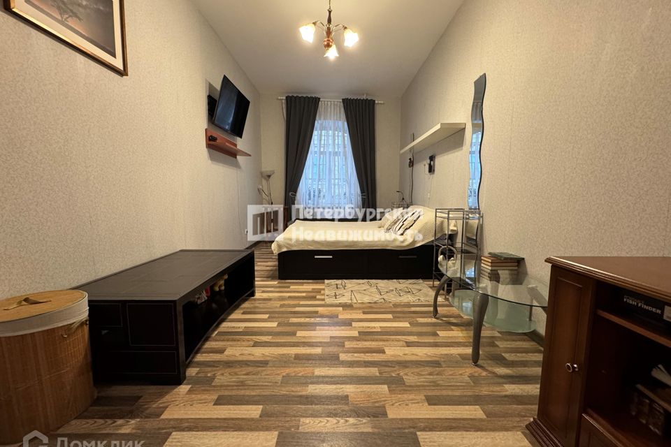 Продаётся 2 комнаты в 5-комн. квартире, 21.7 м²