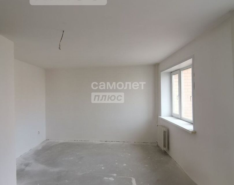 Продаётся 4-комнатная квартира, 132.5 м²