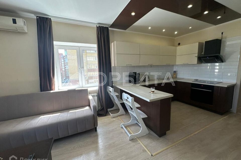 Продаётся 1-комнатная квартира, 60.8 м²