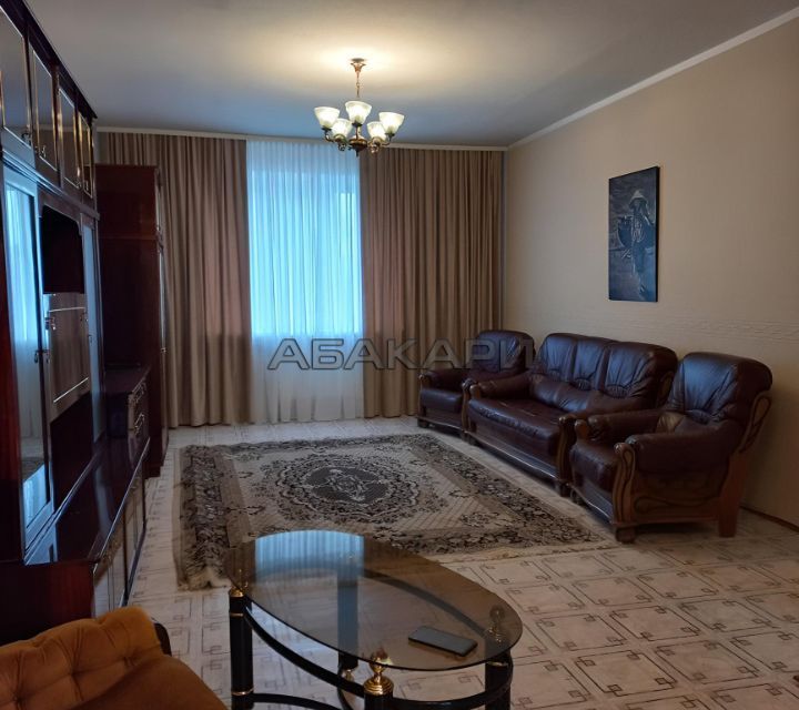 Сдаётся 3-комнатная квартира, 109 м²