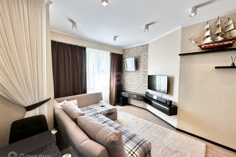 Продаётся 1-комнатная квартира, 54.4 м²