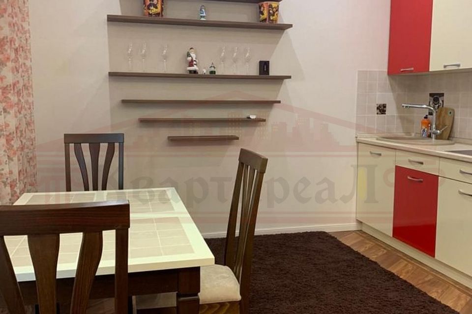 Сдаётся 1-комнатная квартира, 43 м²