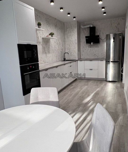 Сдаётся 2-комнатная квартира, 58 м²