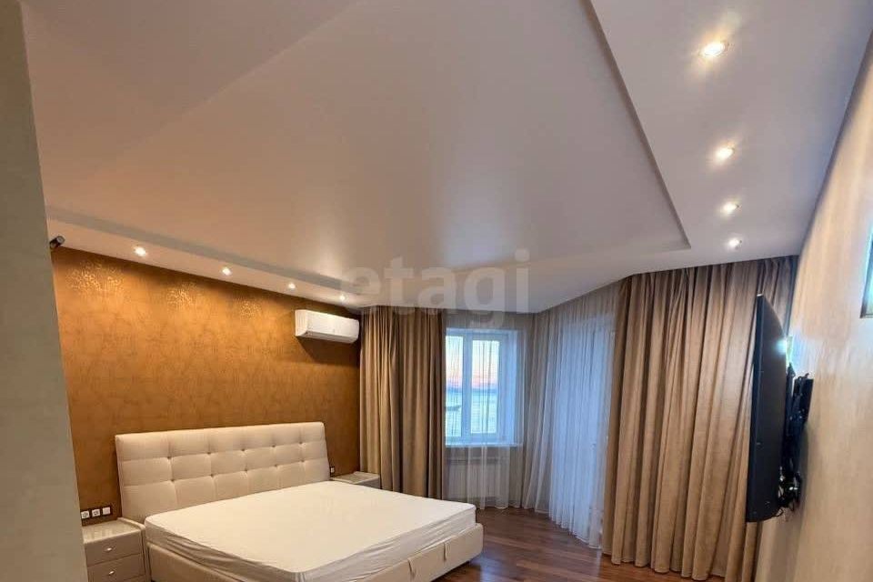 Сдаётся 3-комнатная квартира, 105 м²
