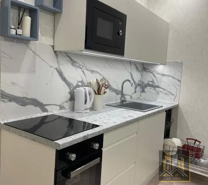 Сдаётся 1-комнатная квартира, 60 м²