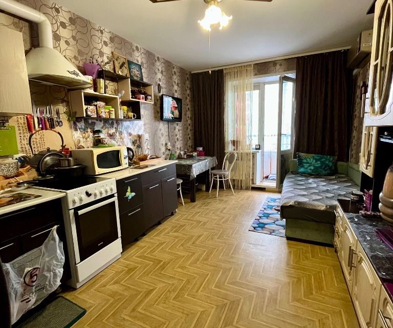 Продаётся 2-комнатная квартира, 41.8 м²