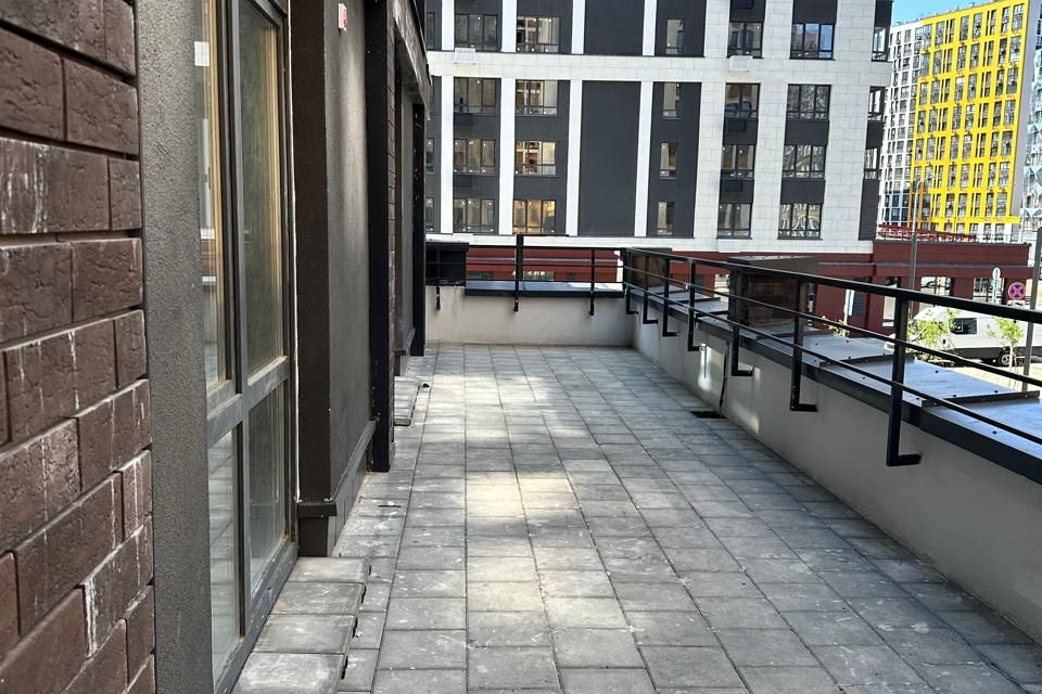 Продаётся 4-комнатная квартира, 129.3 м²