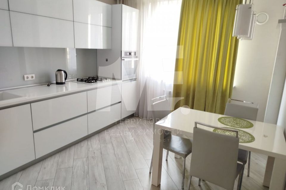 Продаётся 2-комнатная квартира, 76 м²