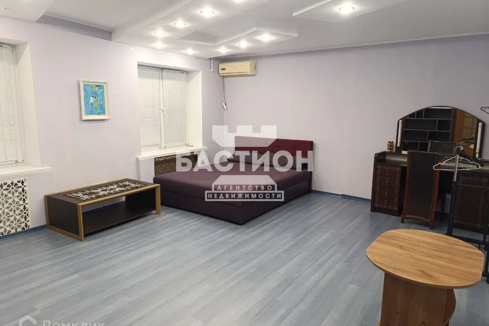 Продаётся 3-комнатная квартира, 109.3 м²