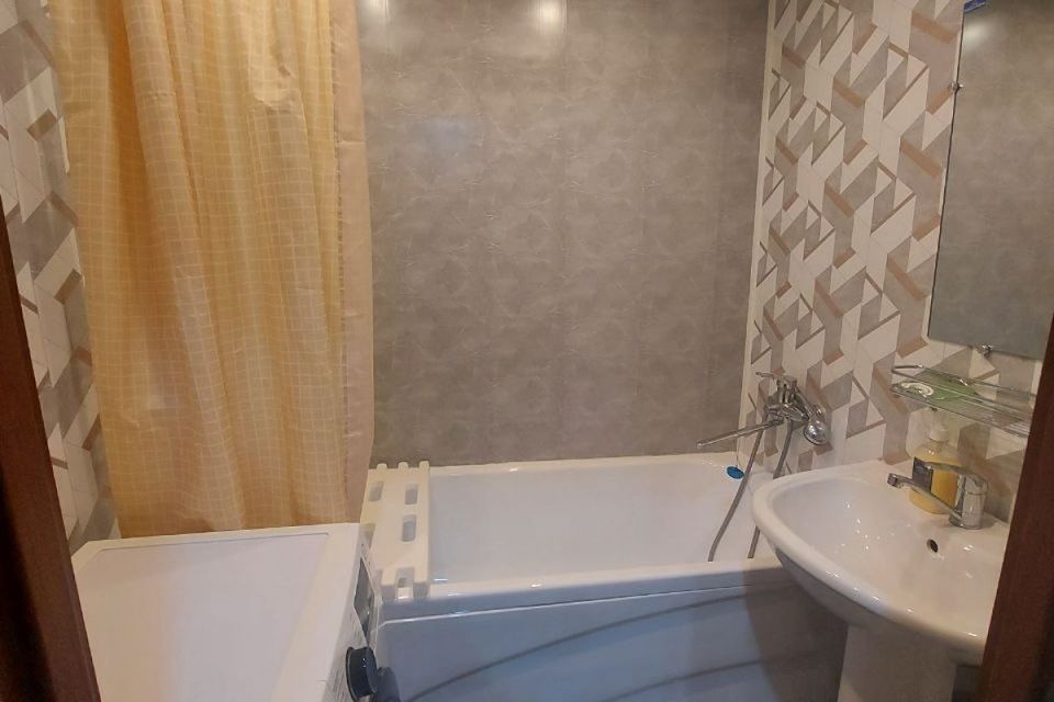 Сдаётся 2-комнатная квартира, 54 м²