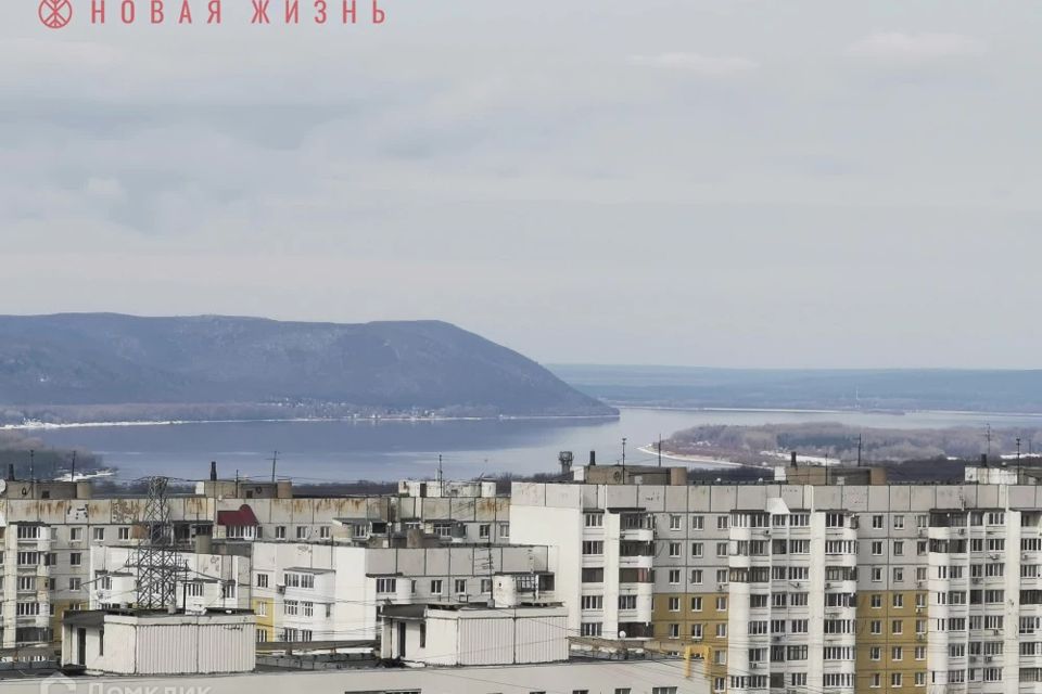 Продаётся 1-комнатная квартира, 55.7 м²