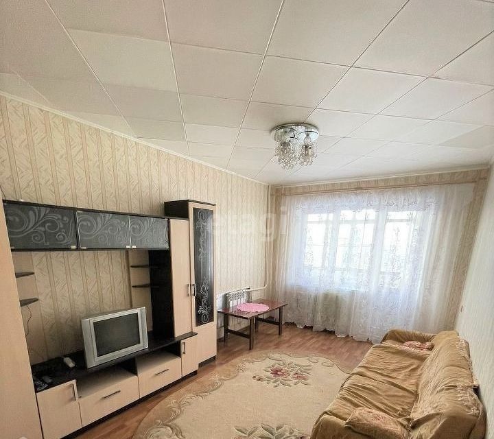 Продаётся 4-комнатная квартира, 74 м²
