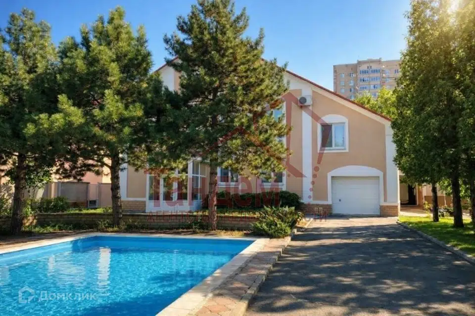 Продаётся 2-этажный дом, 418 м²