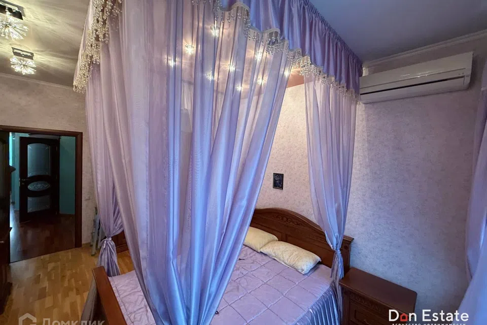 Продаётся 4-комнатная квартира, 163 м²