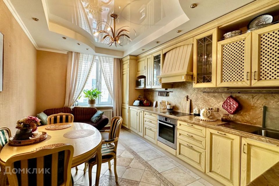 Продаётся 3-комнатная квартира, 93 м²