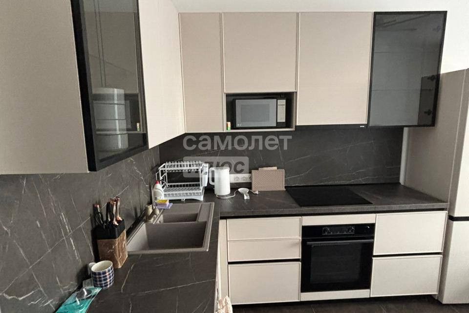 Сдаётся 2-комнатная квартира, 63.2 м²