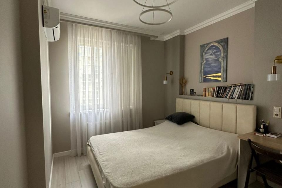 Продаётся 2-комнатная квартира, 65.4 м²