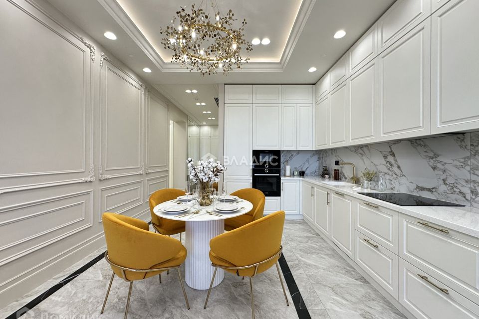 Продаётся 3-комнатная квартира, 122.3 м²