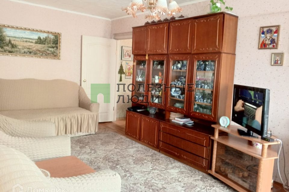 Продаётся 3-комнатная квартира, 48.1 м²