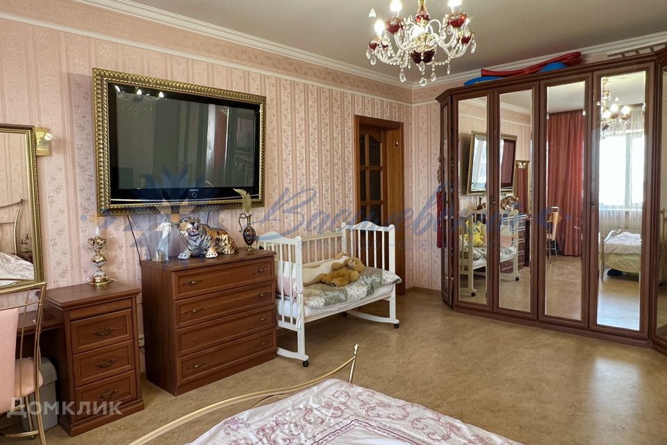 Продаётся 2-комнатная квартира, 71.1 м²