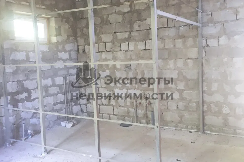Продаётся 2-этажный дом, 260 м²