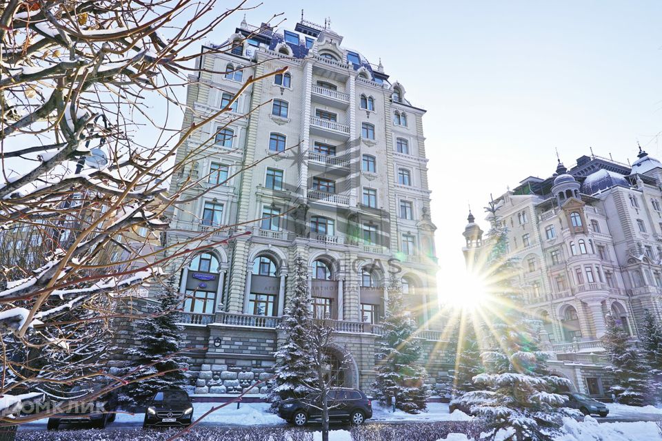 Продаётся 3-комнатная квартира, 95 м²