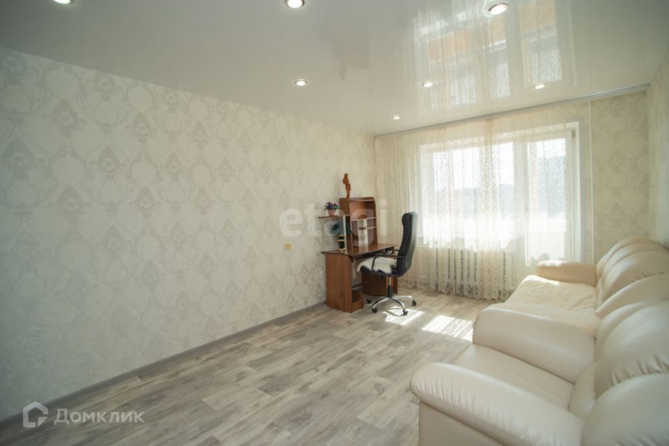 Продаётся 1-комнатная квартира, 38 м²