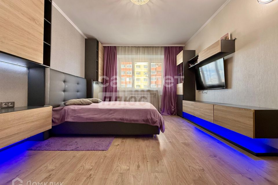 Продаётся 1-комнатная квартира, 38 м²