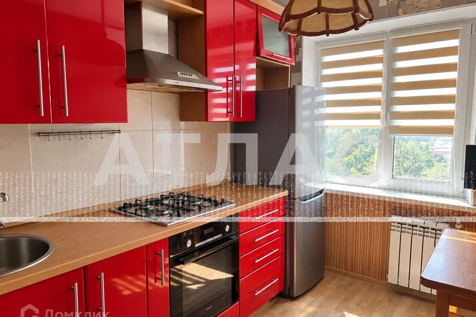 Продаётся 3-комнатная квартира, 62.4 м²