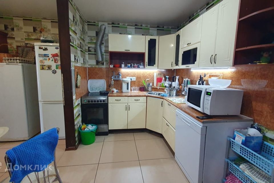 Продаётся 3-комнатная квартира, 81.8 м²