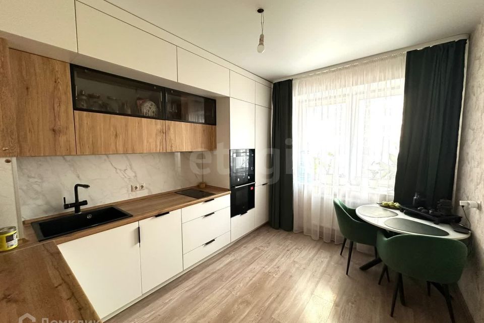 Продаётся 2-комнатная квартира, 59.3 м²